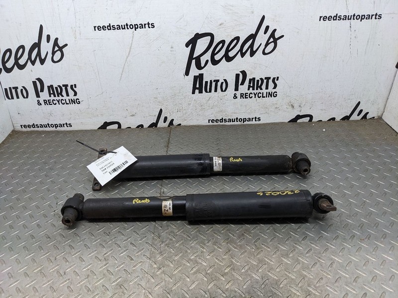 09-15 HONDA PILOT OEM AWD Rear Shock Absorber Strut Left And Right Set P 1190770