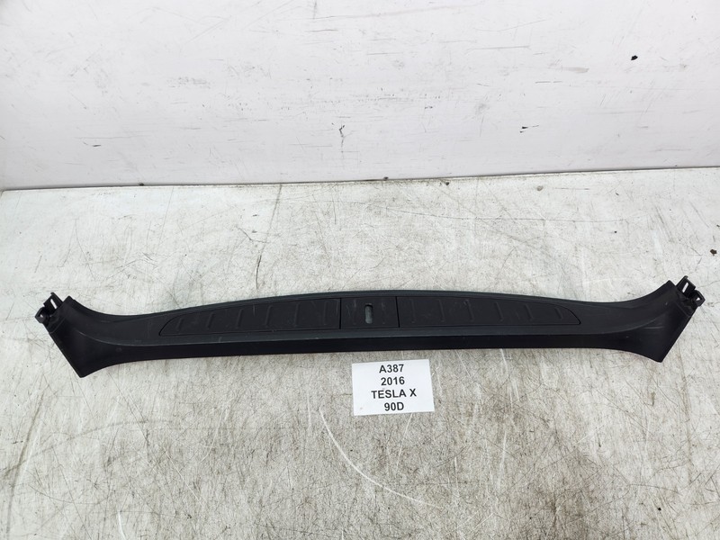 ✅ 16-20 OEM Tesla Model X Rear Trunk Latch Lock Sill Scuff Plate Trim Cover *