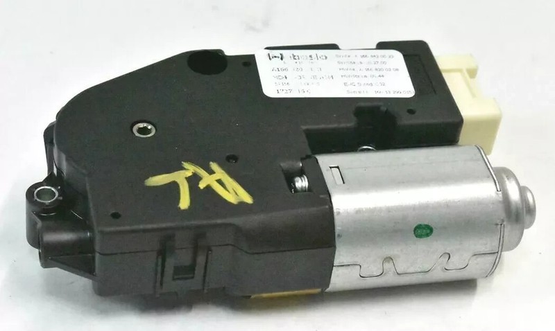13-16 Mercedes X166 GL450 GL550 Panoramic Sunroof Glass Motor 1669069600 OEM