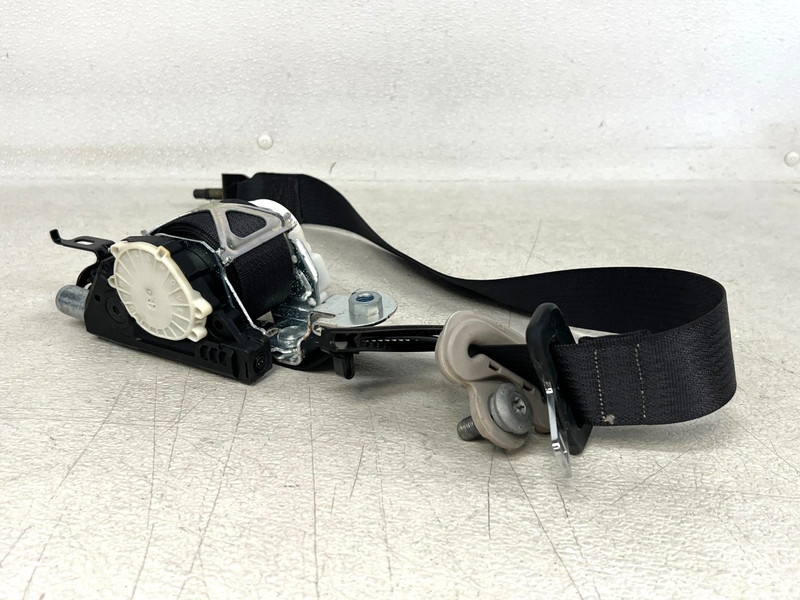 ⭐2011-2018 RAM 1500 FRONT RIGHT PASSENGER SEAT BELT RETRACTOR STRAP OEM LOT2641