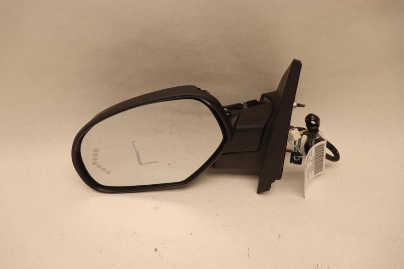 2007-2008 GMC YUKON FRONT LEFT DRIVER SIDE DOOR POWER MIRROR OEM