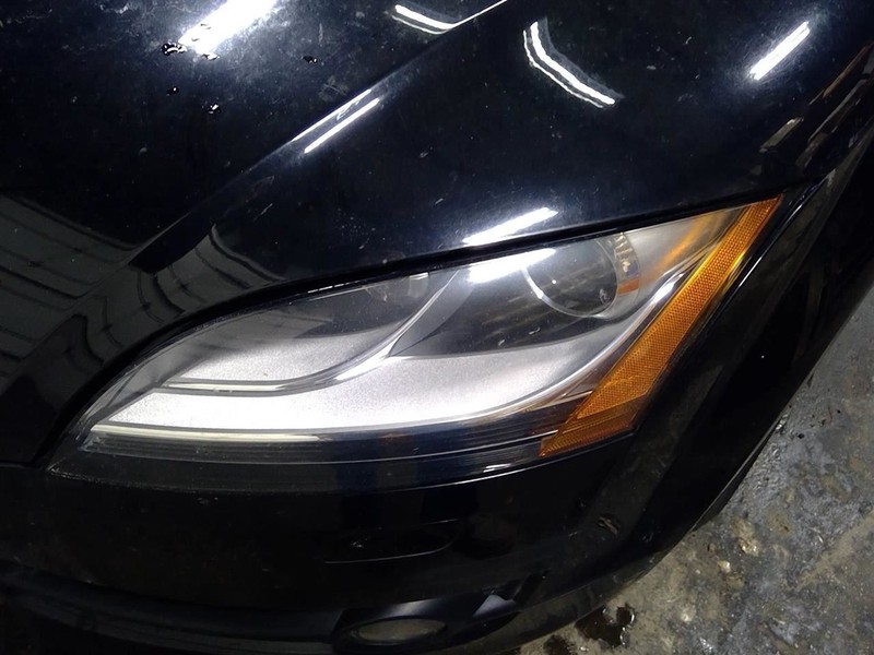 Driver Left Headlight Base Halogen Fits 08-11 AUDI TT 1717474