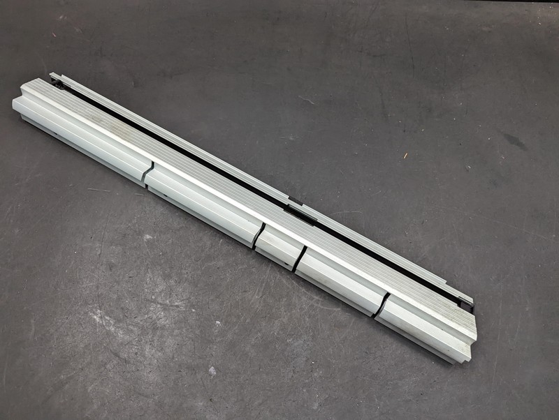 Rear Trunk Right Lashing Rail 2018 BMW X6 72157343276 2015 2016 2017 2019