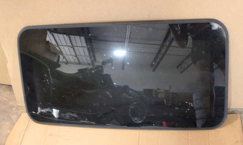 2010-2016 HYUNDAI GENESIS COUPE - SUNROOF MOONROOF SLIDING ROOF GLASS - OEM
