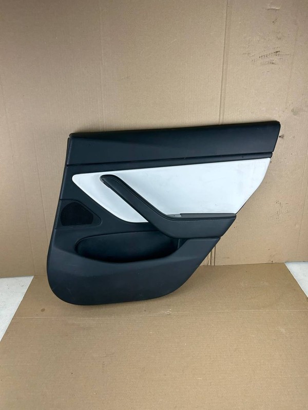 ✅Tesla Model 3 Door Panel Trim Cover Rear Right 2017-2020 OEM 1105096-00-E