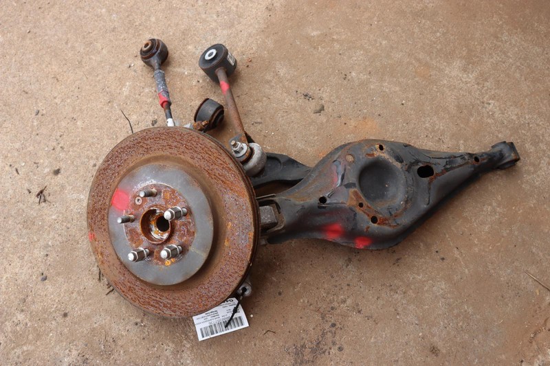 2013-2019 FORD FLEX AWD REAR RIGHT SPINDLE KNUCKLE WHEEL HUB W/ CONTROL ARMS OEM