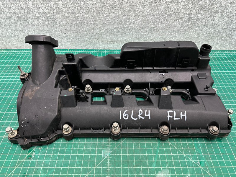 14-20 Range Rover 3.0L engine LEFT DRIVER SIDE CYLINDER HEAD COVER OEM