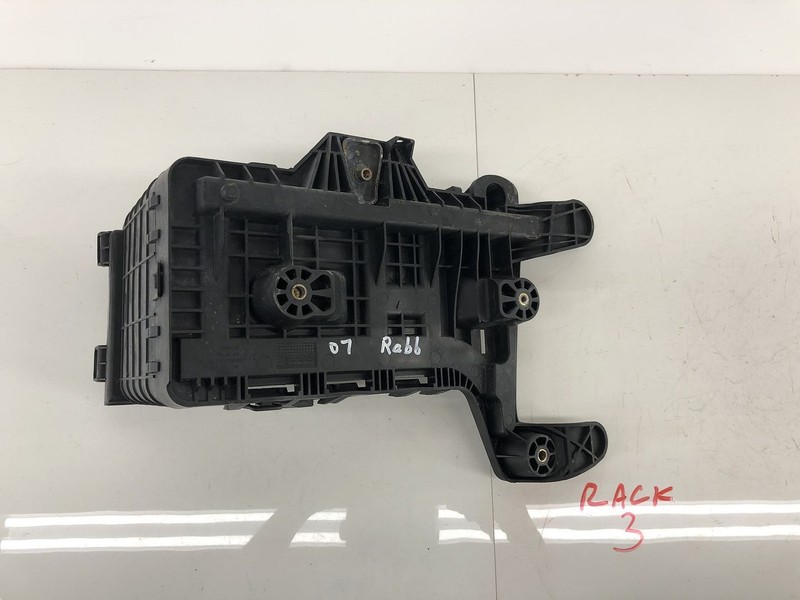 06-09 VOLKSWAGEN RABBIT ENGINE COMPARTMENT BATTERY HOLDER TRAY OEM