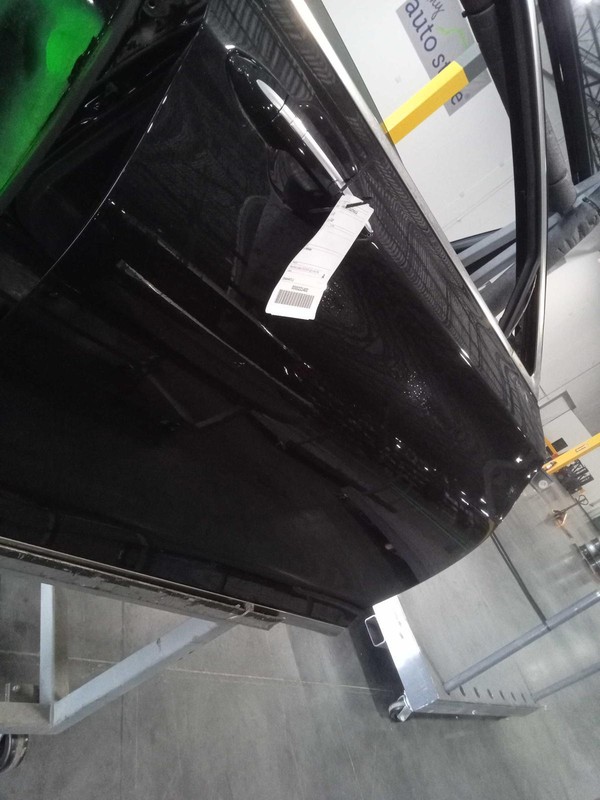 2018 Genesis G80 Right Door Black Used OEM 674864 125K Miles