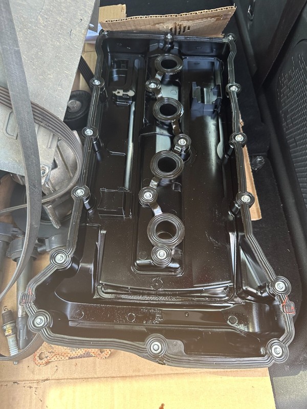 08 09 DODGE CALIBER SRT4 2.4 ENGINE VALVE COVER - JOURNEY AVENGER PATRIOT 200
