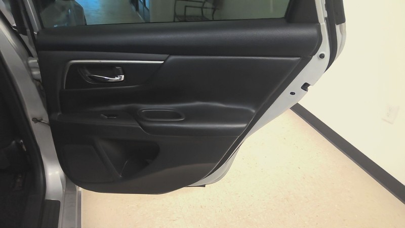 Rear Door Trim Panel NISSAN ALTIMA Right 15 14 13 16 17 18