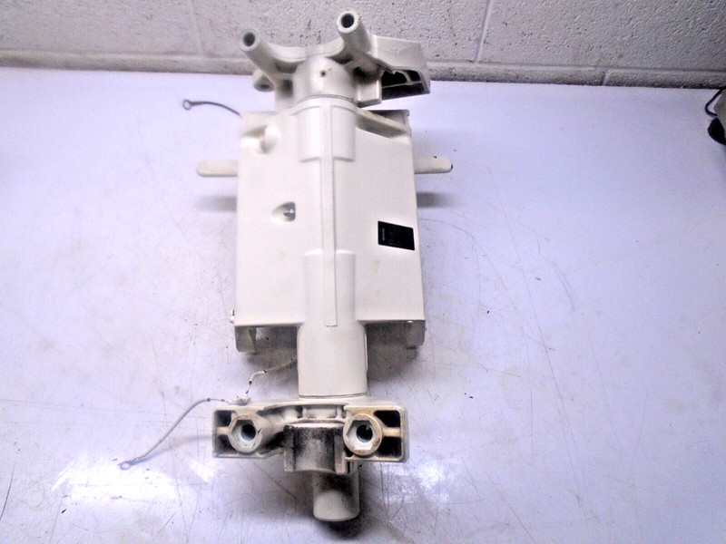 CB6 2004 Johnson 25HP Fourstroke 3 CylSteering 5034692 Swivel Bracket 5034691