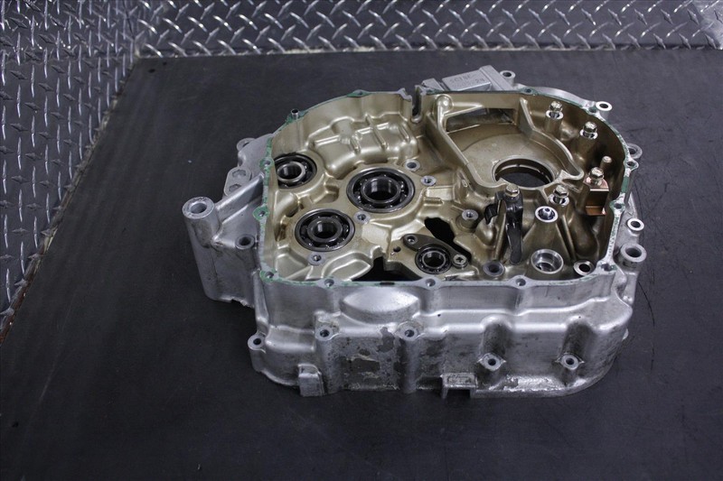 92 HONDA VT 1100 SHADOW RIGHT SIDE ENGINE MOTOR CRANKCASE CASE BLOCK VT1100