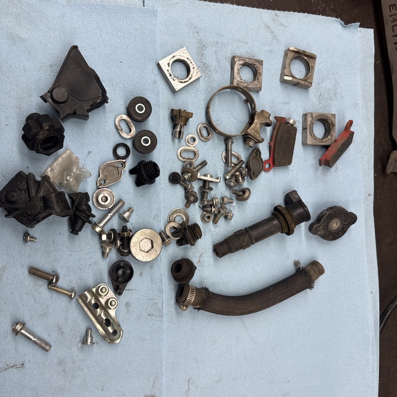2006 - 2098 Yamaha YZ450F Motorcycle Miscellaneous Parts Lot Hardware