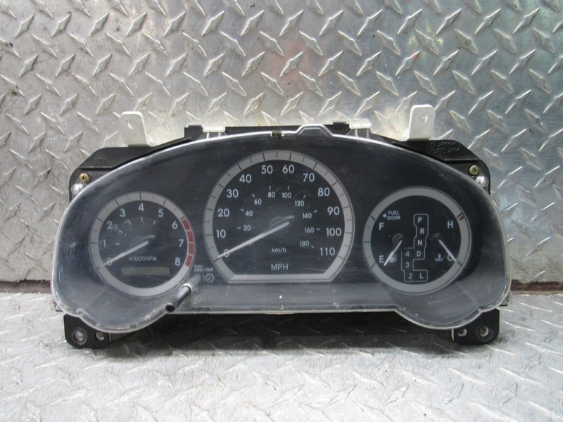 2004-2005 TOYOTA SIENNA SPEEDOMETER INSTRUMENT CLUSTER MPH W/O DISPLAY WINDOW