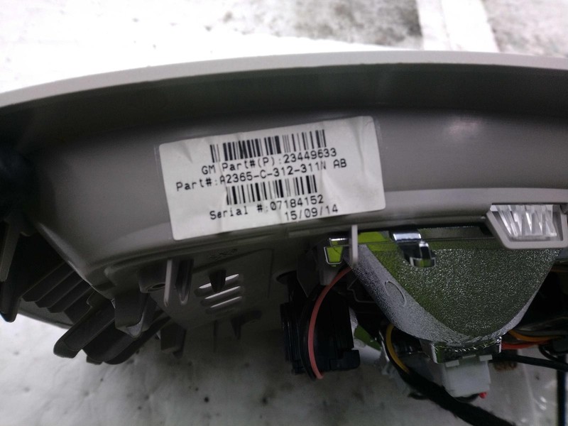 2016 Chevrolet Equinox Center Console OEM White 141K Miles Warranty