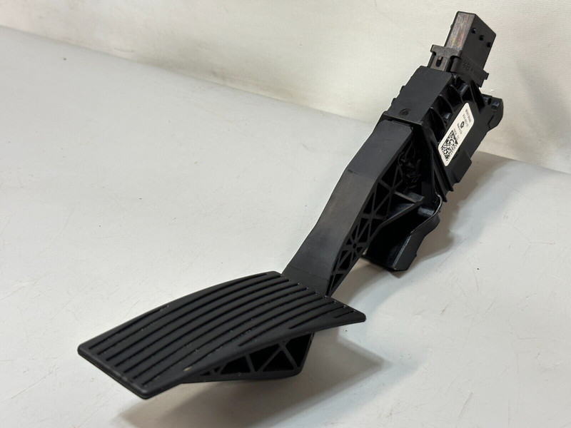 ✅Accelerator Pedal Genium Mopar 2019-23 Ram 1500 5th GENERATON OEM 68267286AB
