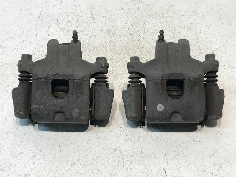 05-07 Avalon 3.5 Rear Left Driver Right Passenger Brake Caliper Pair OEM 54k Mil