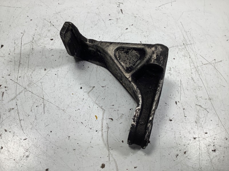 86-90 Acura Legend 5sp Engine Bracket OEM