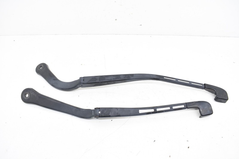 2007 BMW E92 328i FRONT WINDSHIELD WIPER ARMS LEFT RIGHT SET OEM KW79