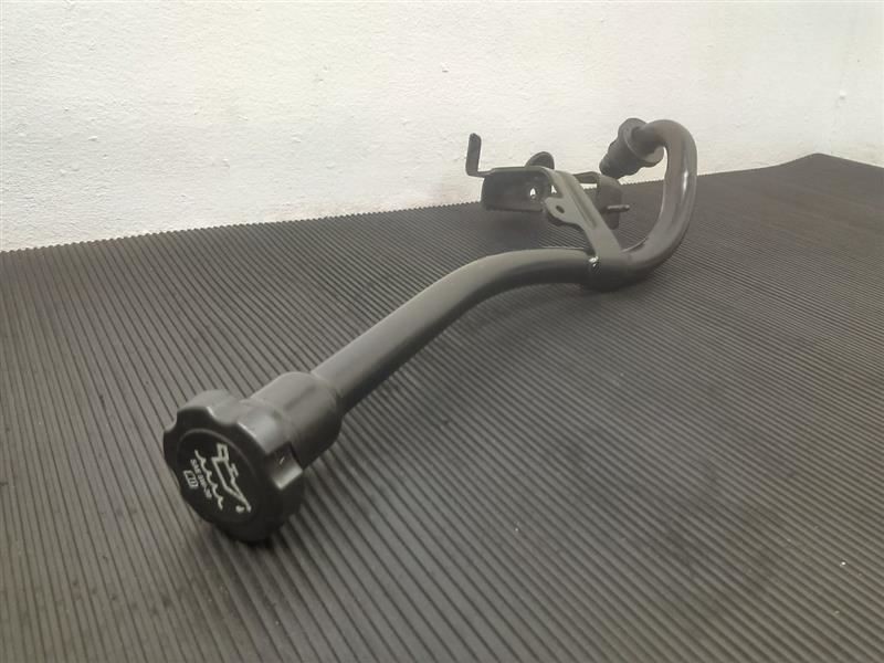 03-20 Chevrolet Express V8 Engine Oil Filler Tube OEM 12577224