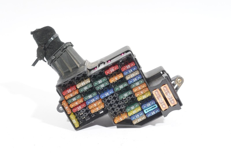 2004 - 2007 Volkswagen Touareg 7L LEFT FUSE BOXHolde OEM