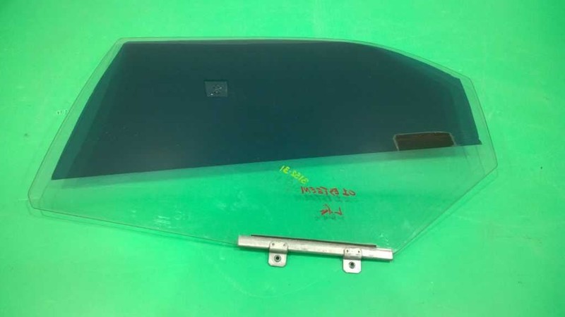 95 96 97 98 99 00 01 02 ESTEEM DRIVER LEFT REAR WINDOW DOOR GLASS OEM 3152-31