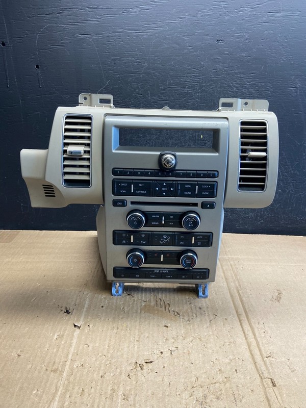 2009-2012 Ford Flex Heater Climate Control Radio CD Control Dash Bezel ae1861 DG