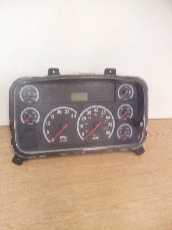 Freightliner A22-53841-? Speedometer Instrument Gauge Cluster