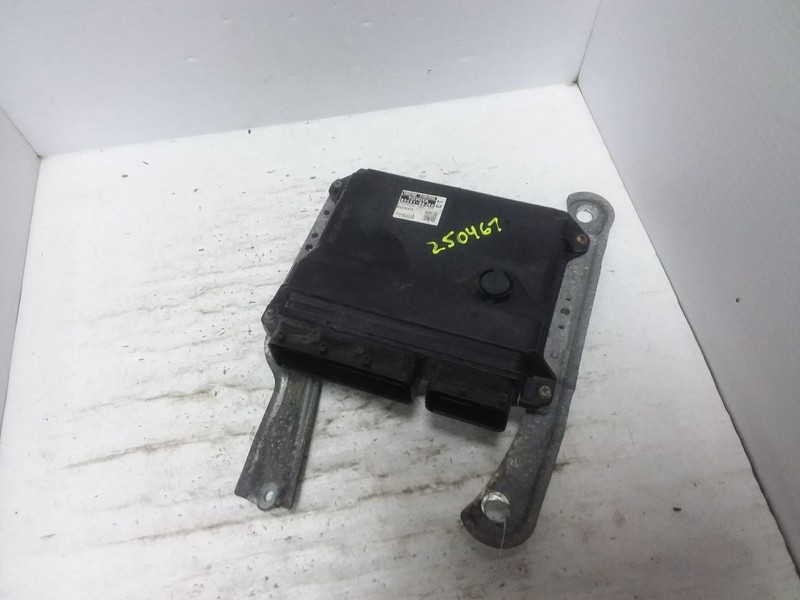Engine ECM Electronic Module Engine Control Fits 10-11 CAMRY 89661-06J50