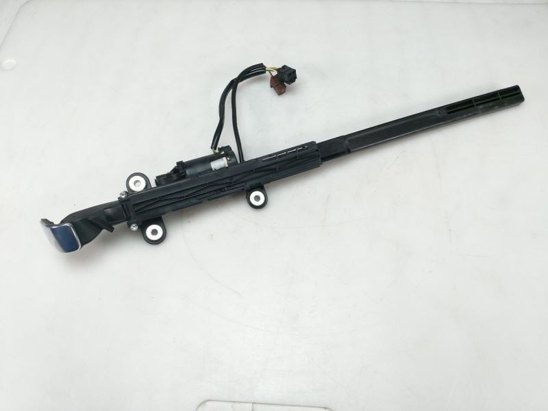 2009 BMW 335i 335xi 328xi 328i E92 Coupe Front Left Seat Belt Handover 9165377