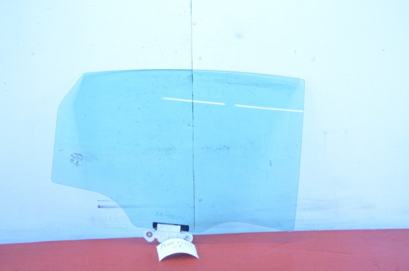 15-17 CHRYSLER 200 REAR RIGHT PASSENGER SIDE DOOR WINDOW GLASS OEM