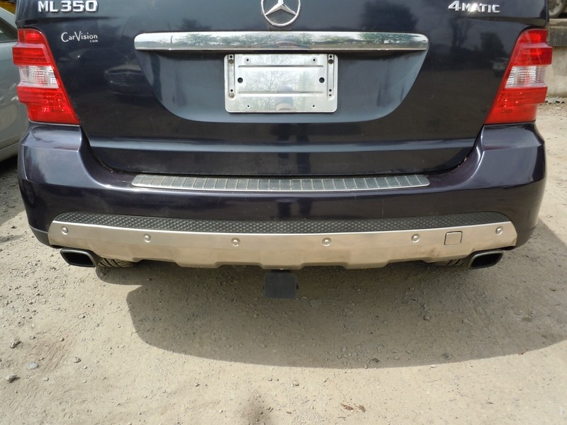 06-08 Mercedes Benz ML350 ML500 ML320 Rear Bumper Cover W/o Park Assist Blue OEM