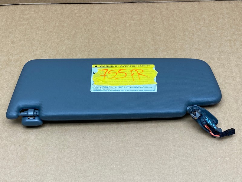2022-2024 AUDI A3 FRONT RIGHT PASSENGER SIDE SUNVISOR OEM LOT755