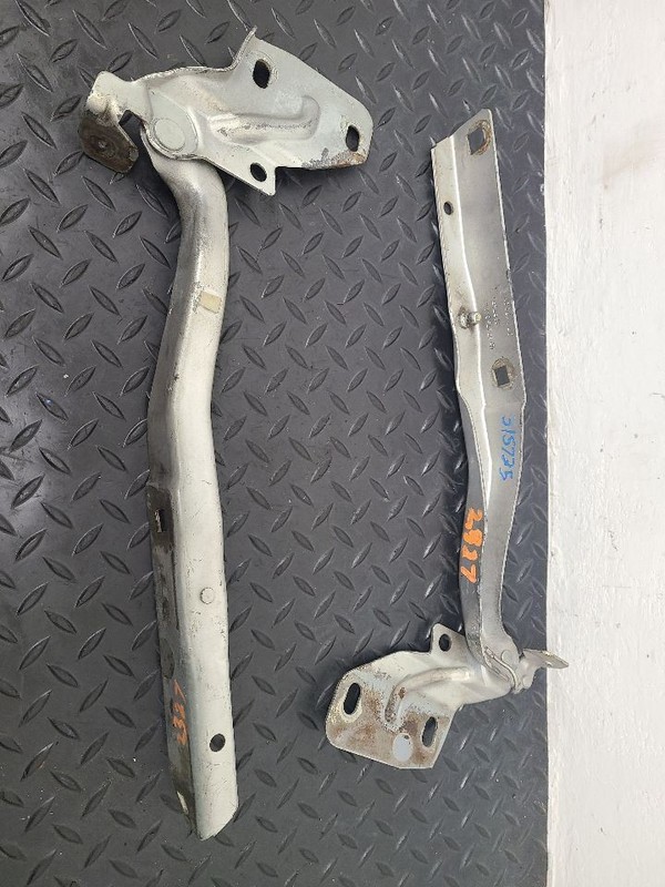 02-03 Dodge Ram 1500 Hood Hinges Pair Silver OEM 55275840AB