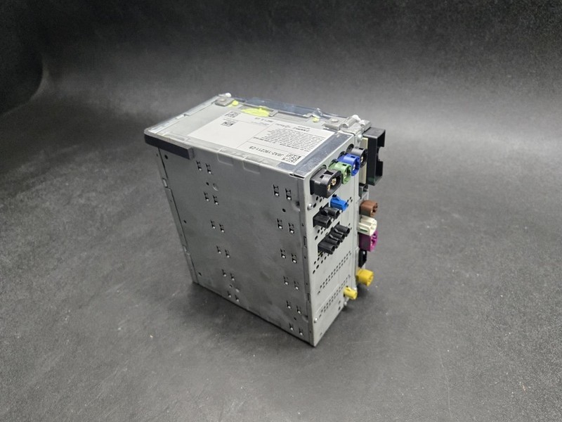 Radio Receiver 2018 Land Rover Range Rover Velar J8A2-19C211-CB 2019 2020