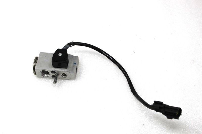 Tesla Model X P100D AWDRHD A/C Air Con Pipe Line 1050969-00-D 2016-2020 OEM