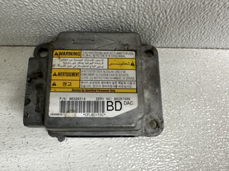 2000-2002 Daewoo Nubira Occupant Module Computer ID: 96287489