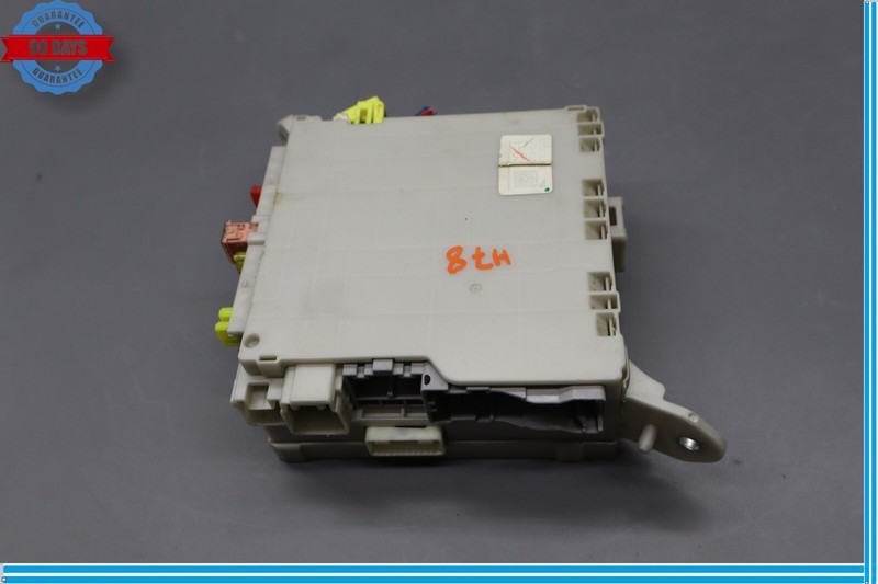 07-12 Lexus XF40 LS460 Front Right Side Interior Fuse Relay Box 8273050480 Oem