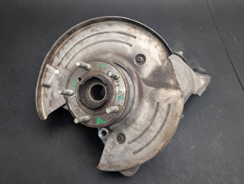 Rear Right Knuckle w/ Hub 2018 Jaguar XE 2019 X