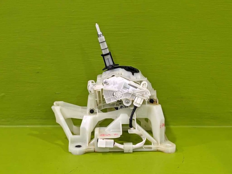 14 15 16 MAZDA 6 AT FLOOR TRANSMISSION GEAR SHIFT SHIFTER ASSEMBLY OEM 3869-10