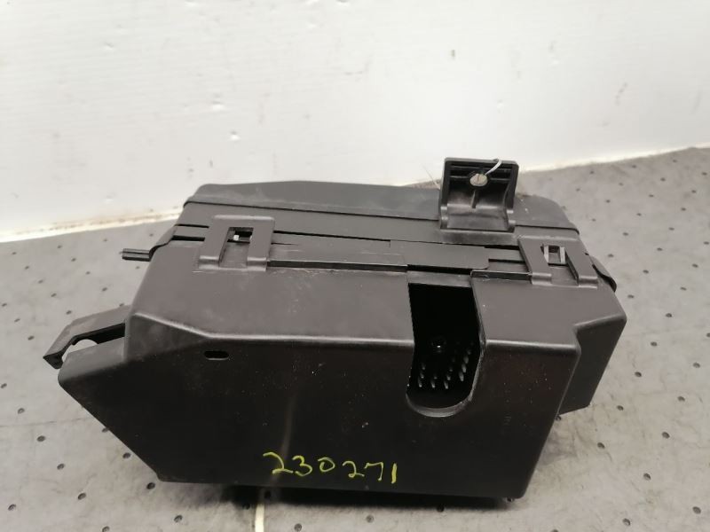 Fuse Box Engine Compartment Fits 03-05 XG SERIES 1150585