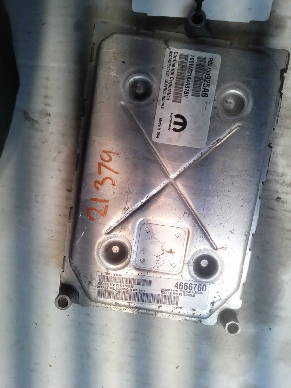 2015 Jeep Cherokee Power Supply Module OEM 68235118AB 111k Miles White