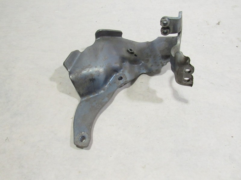 18-20 Mercedes S560 W222 2019 Right Fuel Pump Bracket Mount Support Plate | :O