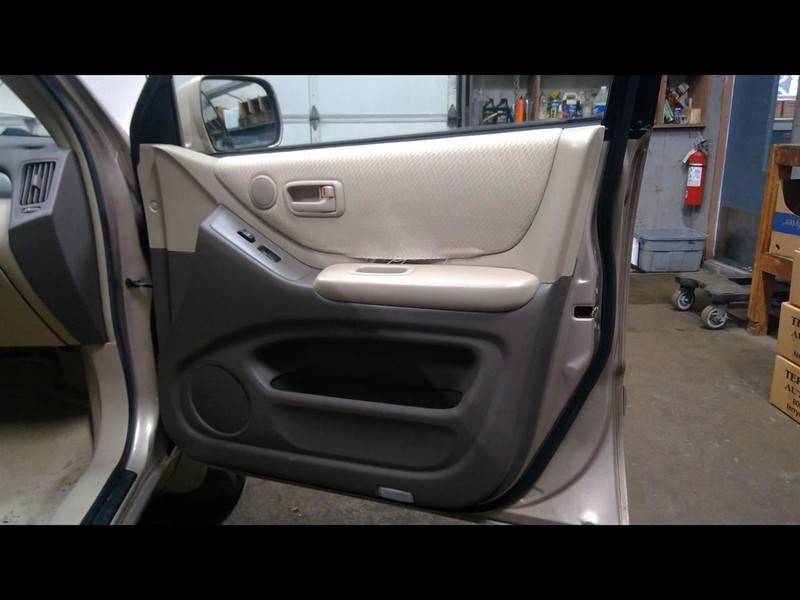 2005 HIGHLANDER Passenger Right Front Door Trim Panel 1572193