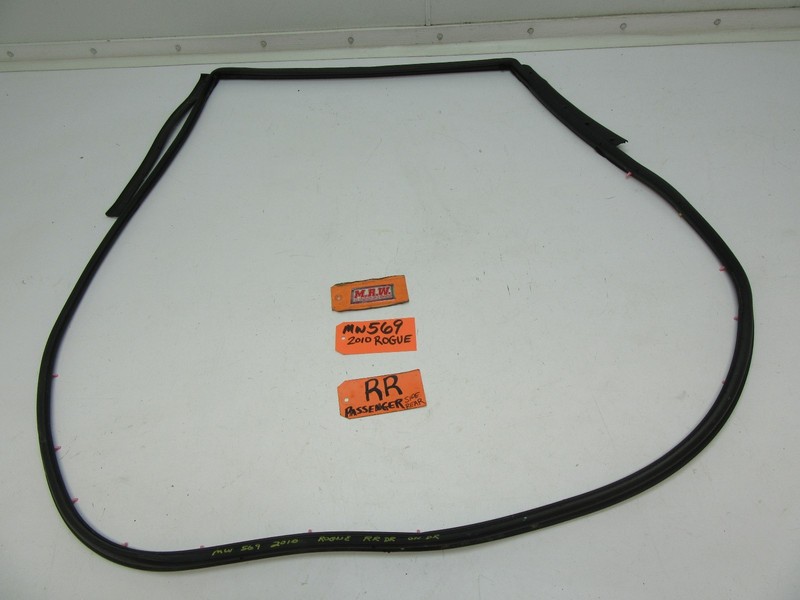 fits ROGUE REAR BACK DOOR PANEL RUBBER SEAL TO BODY STRIP CLIPS DOOR SHELL RIGHT