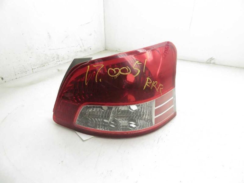 06-12 TOYOTA YARIS PASSENGER SIDE REAR RIGHT TAIL LIGHT ASSEMBLY