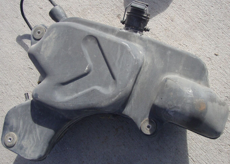 1984 Suzuki LT185F LT185 LT 185 ATV QuadRunner Fuel Gas Tank Container Petrol