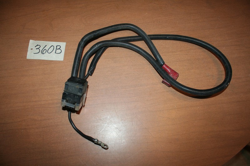 2002 Suzuki GZ250 Marauder Fuse Connector Battery Lead OEM 02 A