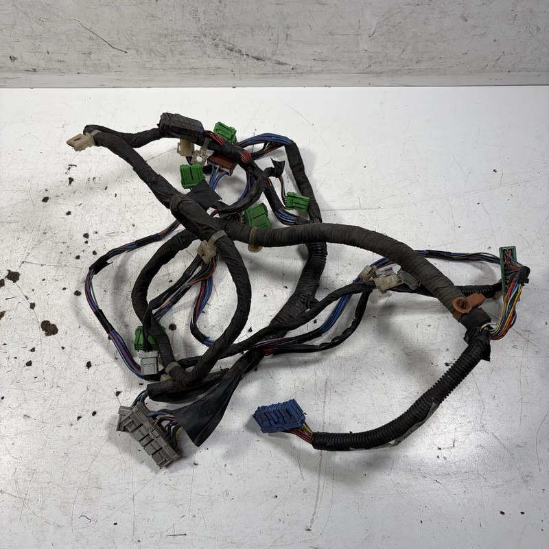 94 Honda Accord 4D Sedan LX AT Instrument Wire Harness 32117-SV4-A10 OEM
